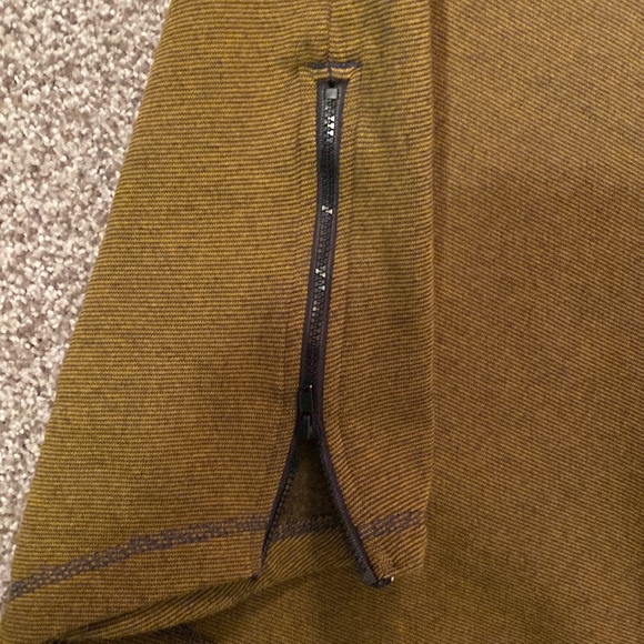 Hurley hoodie. - Picture 2 of 3